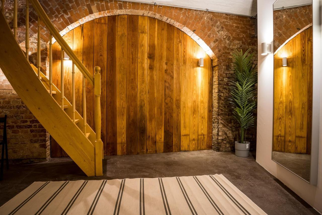 Spacious In Mitte For 6 * Berlijn
