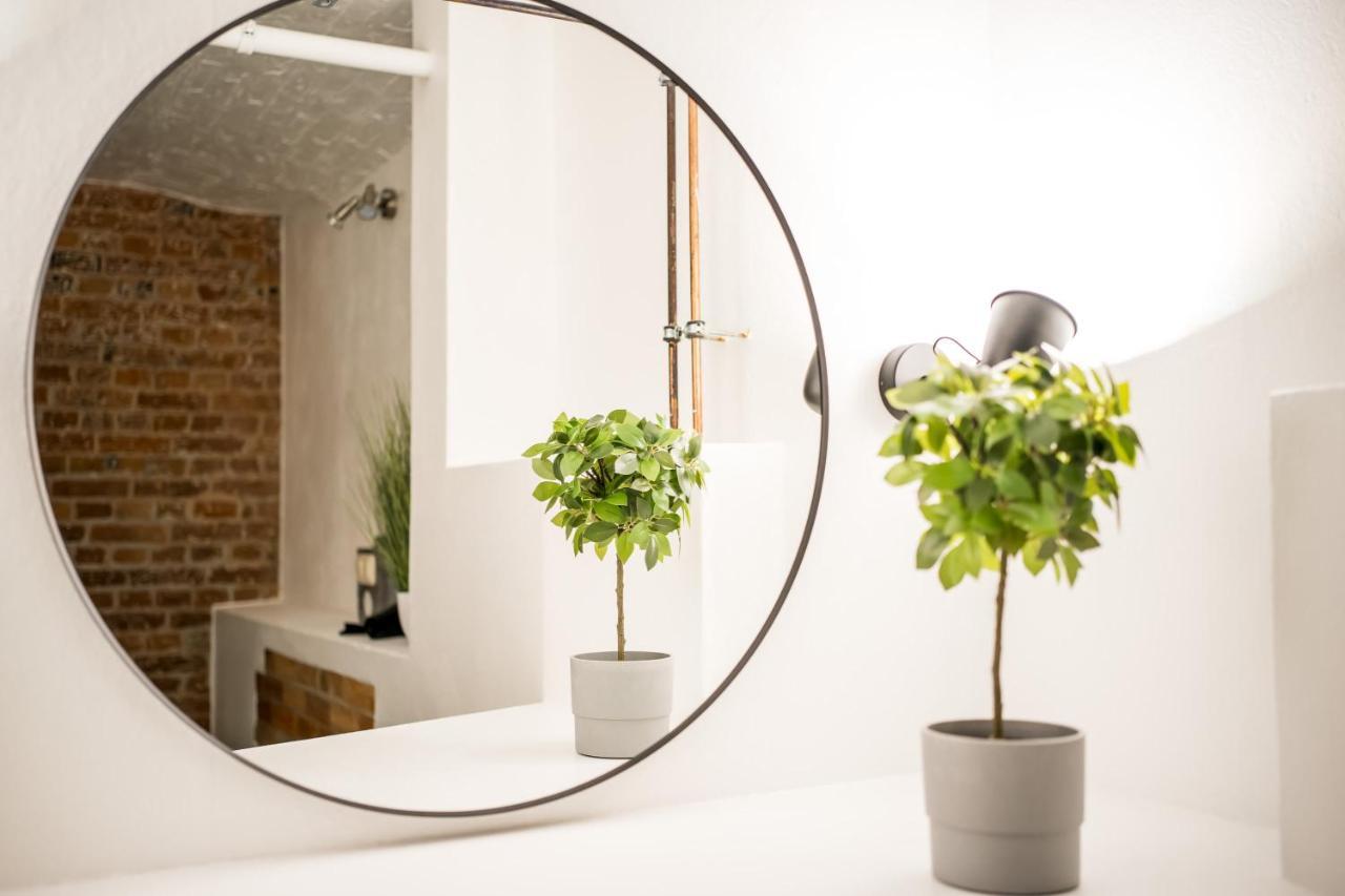 Spacious In Mitte For 6 Berlijn